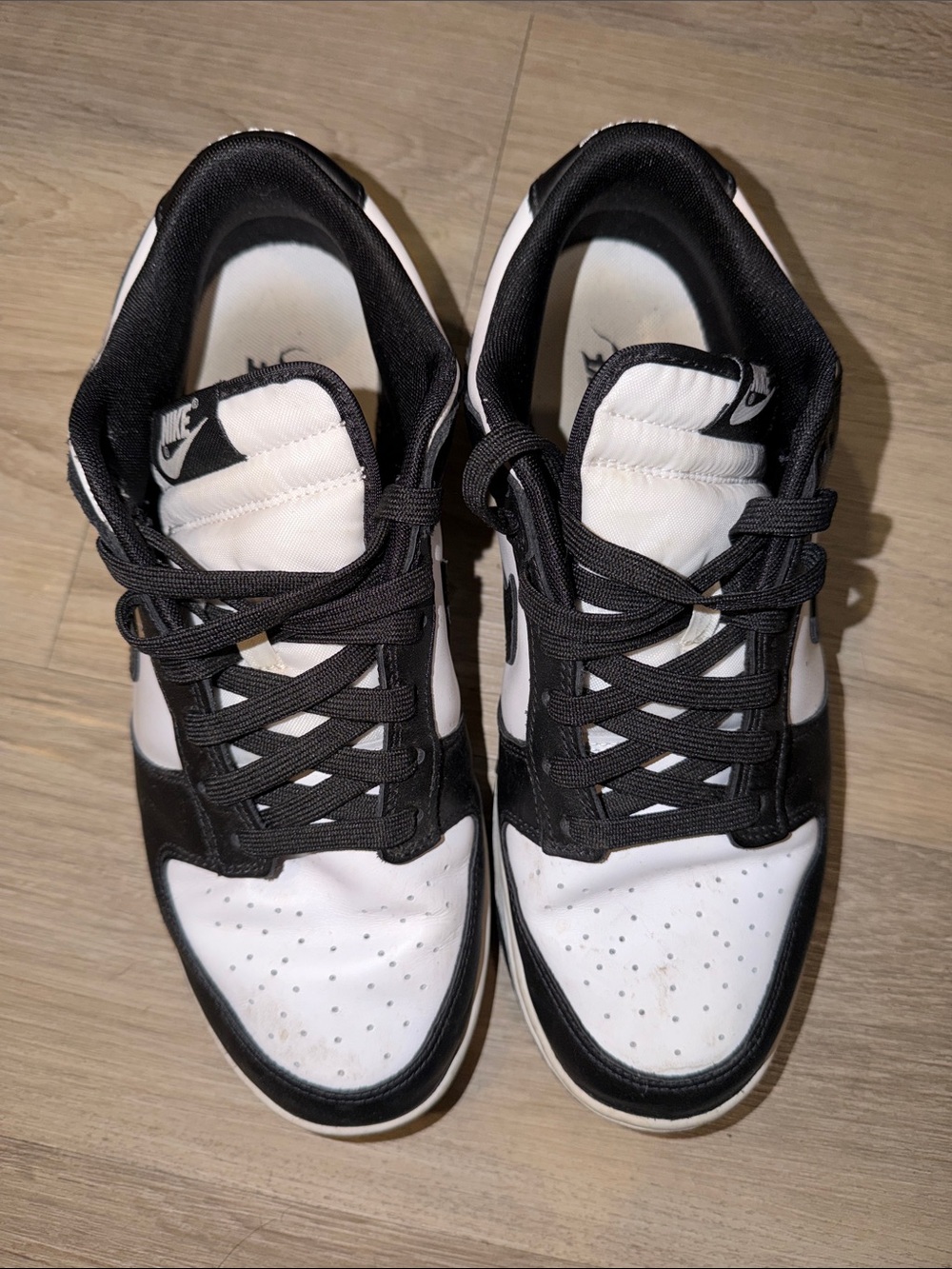 Nike Black and White Low Top Sneakers with Black Laces